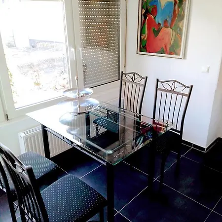 Ruhige Zentrale Lage In