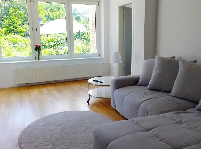 Ruhige Zentrale Lage In *